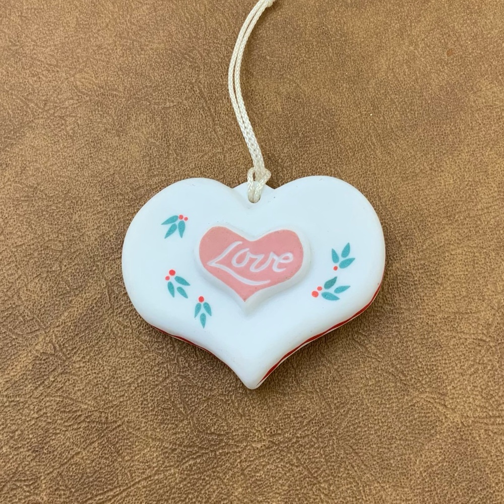 Hallmark Holiday 1985 Heart Christmas Ornament